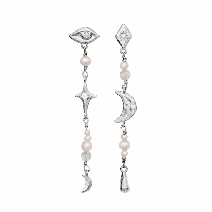 Sissone Earrings Silver in the group Earrings / Pearl Earrings at SCANDINAVIAN JEWELRY DESIGN (10033C)