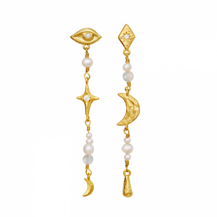 Sissone Earrings Gold in the group Earrings / Pearl Earrings at SCANDINAVIAN JEWELRY DESIGN (10033a)