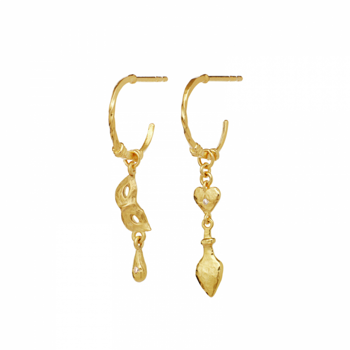 Dolore Earrings Gold in the group Earrings / Gold Earrings at SCANDINAVIAN JEWELRY DESIGN (10056A)