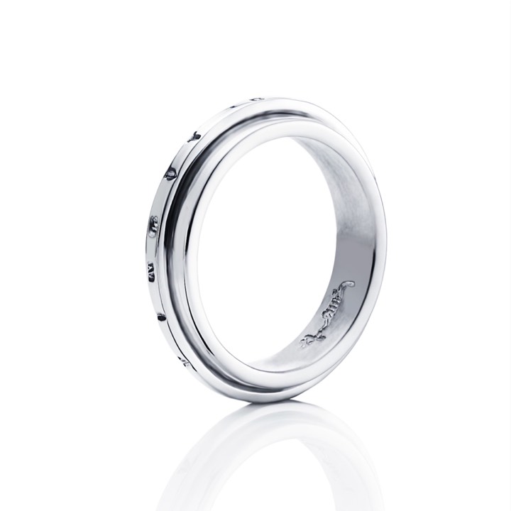 AVO Edge Ring Silver in the group Rings / Silver Rings at SCANDINAVIAN JEWELRY DESIGN (13-100-00273)