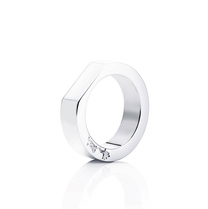 Kärlek & Plain Wide Ring Silver in the group Rings / Silver Rings at SCANDINAVIAN JEWELRY DESIGN (13-100-00505)