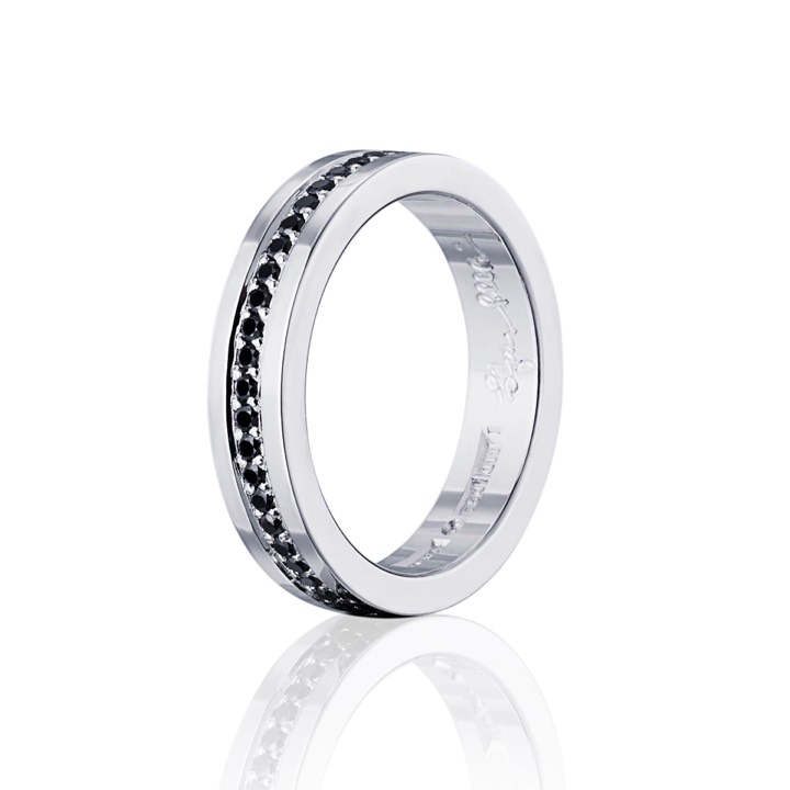 4½ & Black Stars Ring Silver in the group Rings / Silver Rings at SCANDINAVIAN JEWELRY DESIGN (13-100-01050)