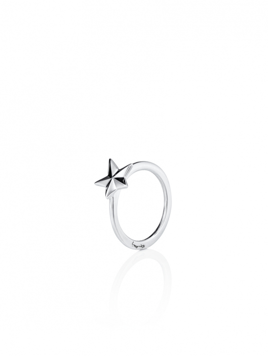 Catch A Falling Star Ring Silver in the group Rings / Silver Rings at SCANDINAVIAN JEWELRY DESIGN (13-100-01985)