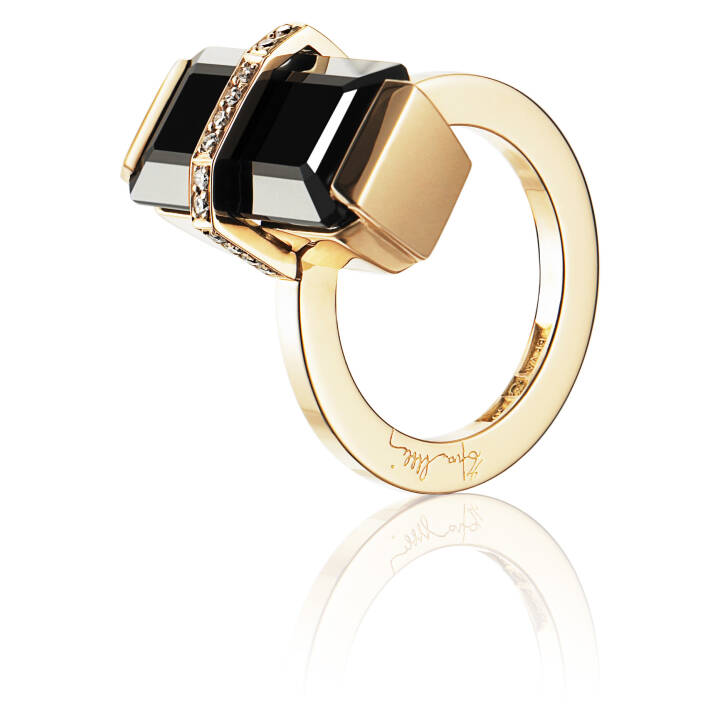 Bend Over - Onyx Ring Gold in the group Rings / Engagement & Wedding Rings at SCANDINAVIAN JEWELRY DESIGN (13-101-00284)