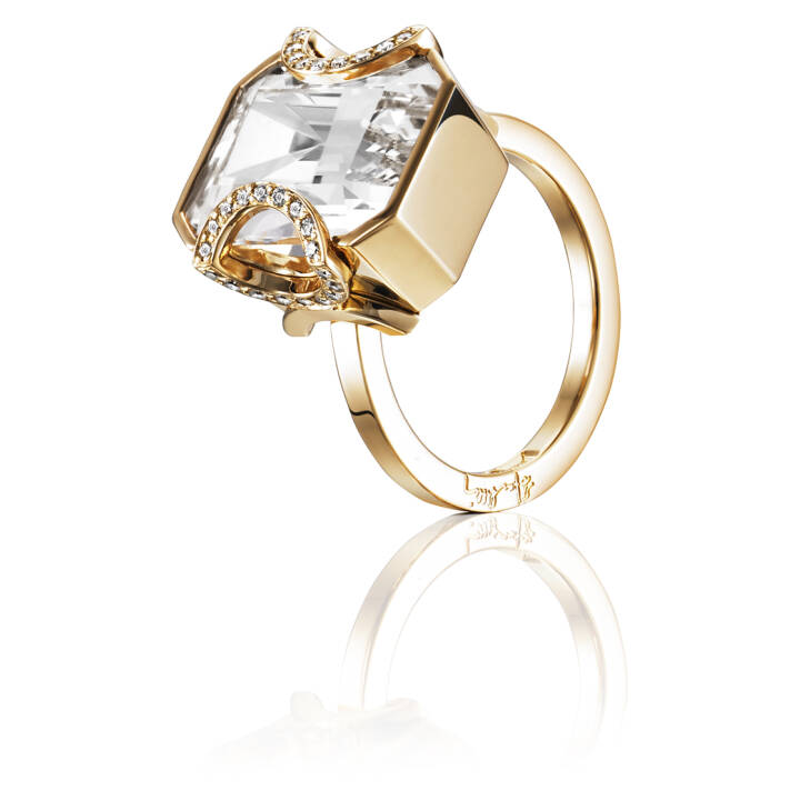 Little Magic Star - Crystal Quartz Ring Gold in the group Rings / Gold Rings at SCANDINAVIAN JEWELRY DESIGN (13-101-01244)