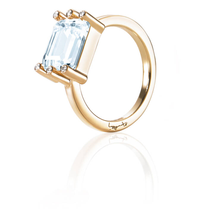 Beautiful Dreamer - Topaz Ring Gold in the group Rings / Diamond Rings at SCANDINAVIAN JEWELRY DESIGN (13-101-01825)