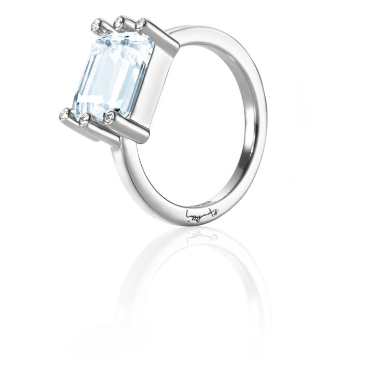 Beautiful Dreamer - Topaz Ring White gold in the group Rings / White gold rings at SCANDINAVIAN JEWELRY DESIGN (13-102-01825)