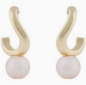 Julie small ear Gold white in the group Earrings / Gold Earrings at SCANDINAVIAN JEWELRY DESIGN (1311-6400-362)