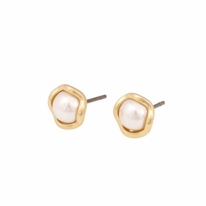 Kitty pearl Earrings Guld in the group Earrings / Pearl Earrings at SCANDINAVIAN JEWELRY DESIGN (1392-6200-362)