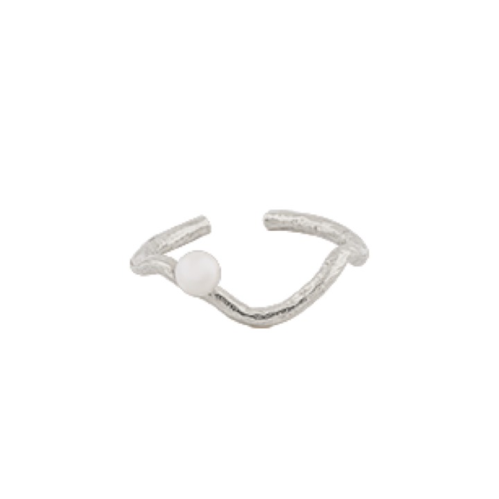 One Pearl ring Silver in the group Rings / Pearl Rings at SCANDINAVIAN JEWELRY DESIGN (1632511001)