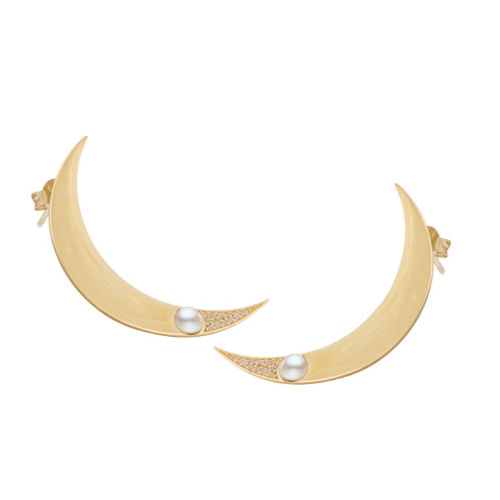 One moon Earring Gold pair in the group Earrings / Gold Earrings at SCANDINAVIAN JEWELRY DESIGN (1639421001)