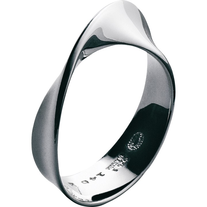 MOEBIUS Ring Silver in the group Rings / Silver Rings at SCANDINAVIAN JEWELRY DESIGN (20000306)