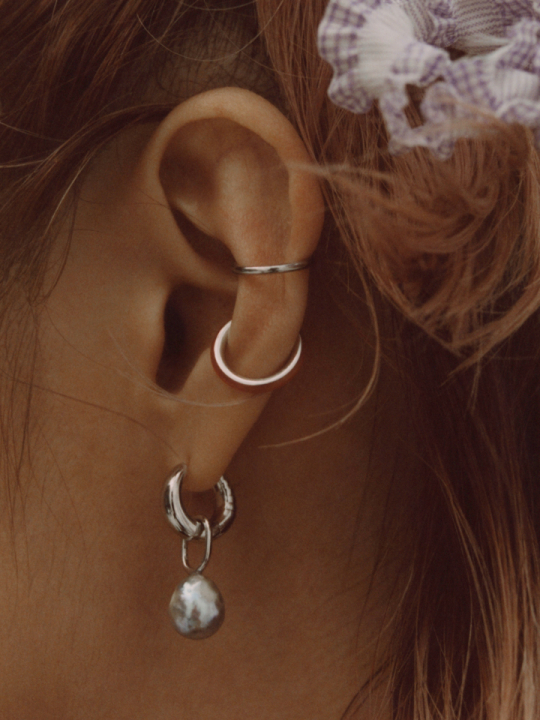 Twin Mini Ear Cuff Silver in the group Earrings / Silver Earrings at SCANDINAVIAN JEWELRY DESIGN (200113)