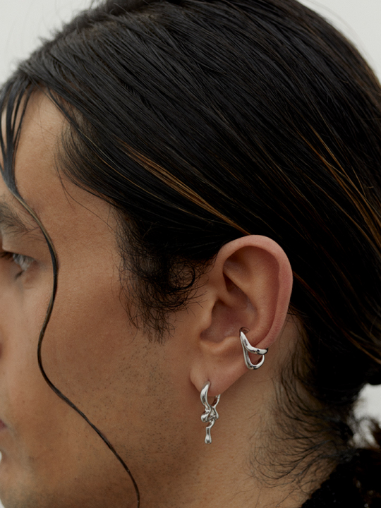 River Earcuff Silver (One) in the group Earrings / Silver Earrings at SCANDINAVIAN JEWELRY DESIGN (200152AG)