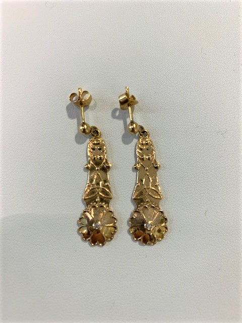 Uppland Earring blommor stort Gold in the group Earrings / Gold Earrings at SCANDINAVIAN JEWELRY DESIGN (820082180)