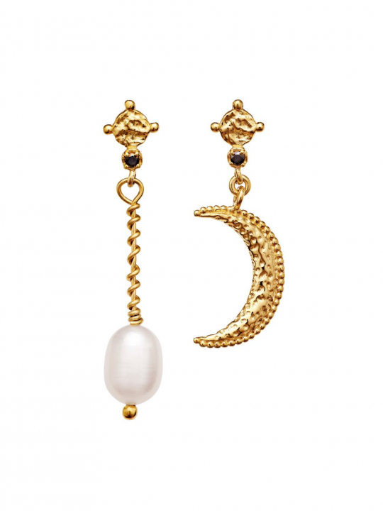 Nyla Earring Gold in the group Earrings / Pearl Earrings at SCANDINAVIAN JEWELRY DESIGN (9667A)