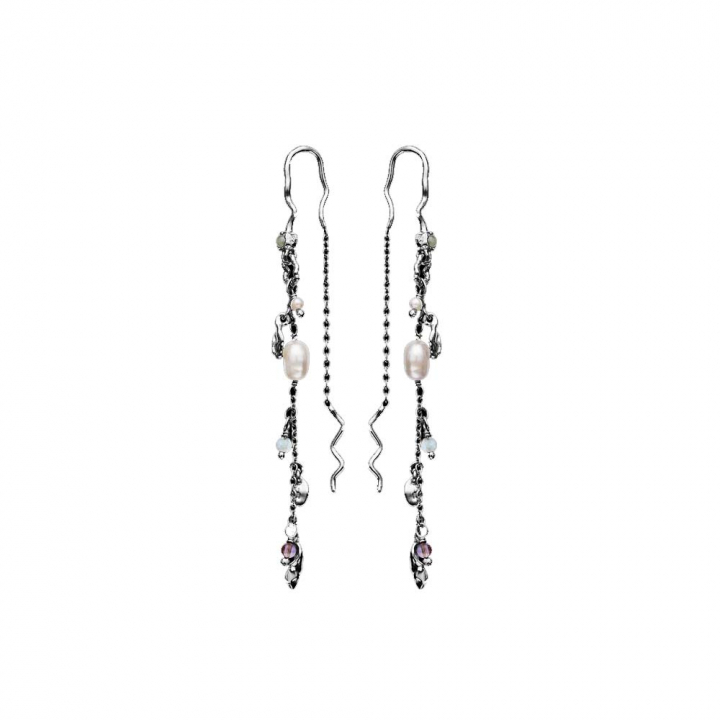Poppy Earlines Silver in the group Earrings / Pearl Earrings at SCANDINAVIAN JEWELRY DESIGN (9672C)