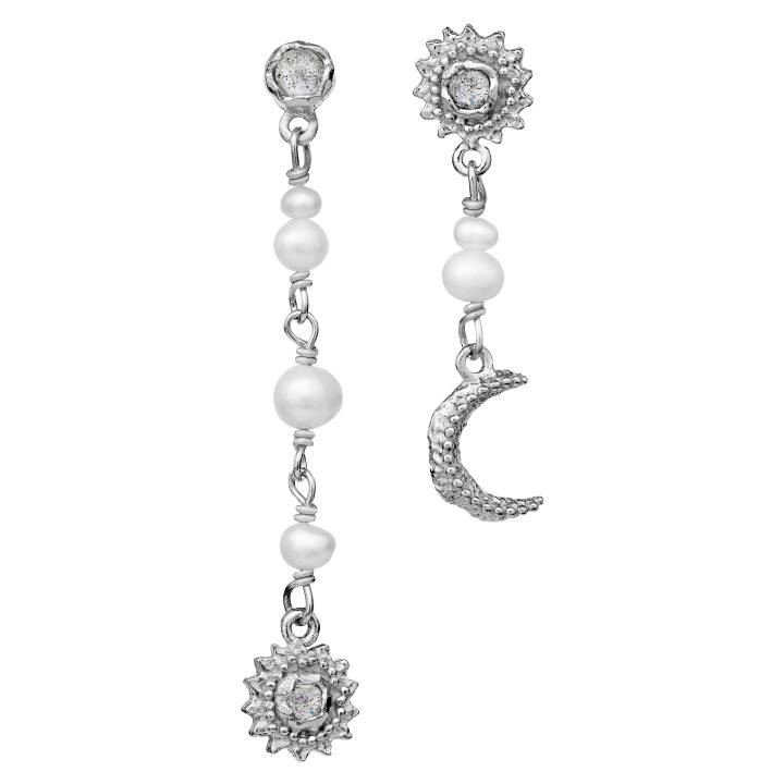 Sunniva Earring (silver) in the group Earrings / Pearl Earrings at SCANDINAVIAN JEWELRY DESIGN (9717c)