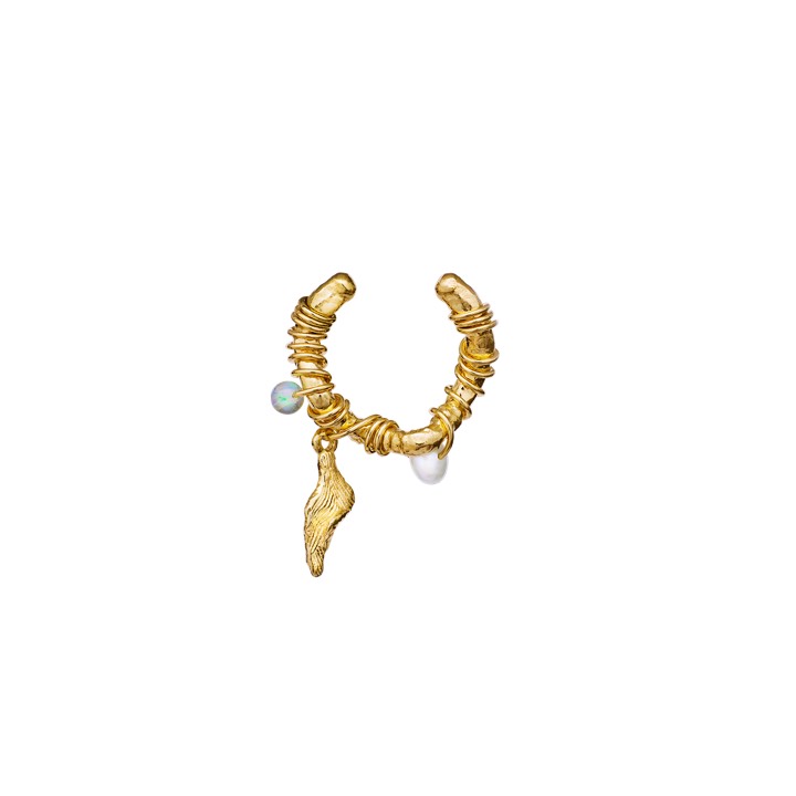 Julia Earcuff Gold in the group Earrings / Gold Earrings at SCANDINAVIAN JEWELRY DESIGN (9745a)