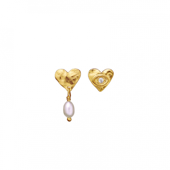 Vesta Earsticks Gold in the group Earrings / Pearl Earrings at SCANDINAVIAN JEWELRY DESIGN (9838A)