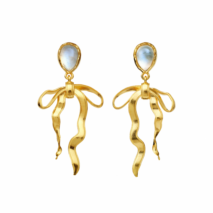 Tiana Earrings Gold in the group Earrings / Gold Earrings at SCANDINAVIAN JEWELRY DESIGN (9940A)