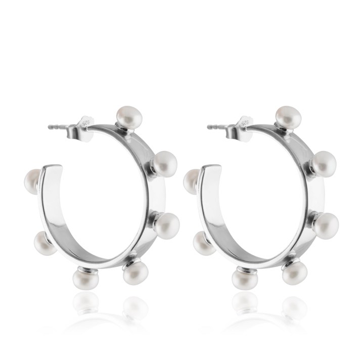 Funky Pearl Hoops Earring (silver) in the group Earrings / Pearl Earrings at SCANDINAVIAN JEWELRY DESIGN (E1891RBPE-OS)