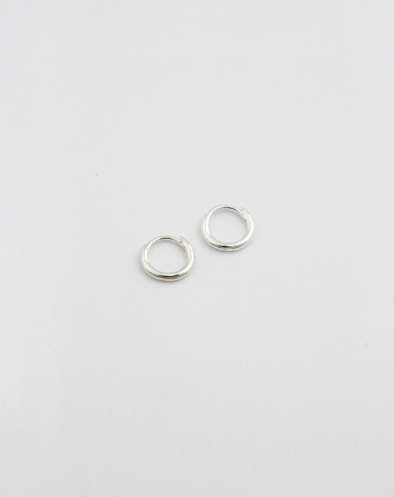 Beloved Mini Hoops Silver in the group Earrings / Silver Earrings at SCANDINAVIAN JEWELRY DESIGN (ES1156)