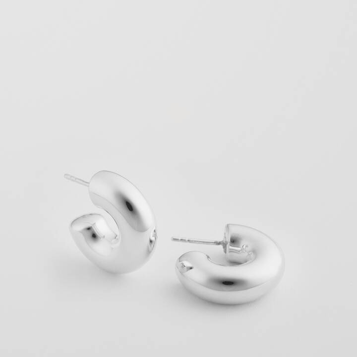 Bolded Little Sis Hoops Silver in the group Earrings / Silver Earrings at SCANDINAVIAN JEWELRY DESIGN (ES1235)