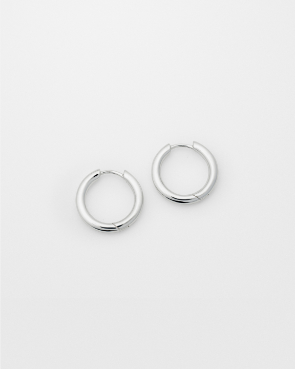 Beloved Fat Big Hoops Silver in the group Earrings / Silver Earrings at SCANDINAVIAN JEWELRY DESIGN (ES1257)
