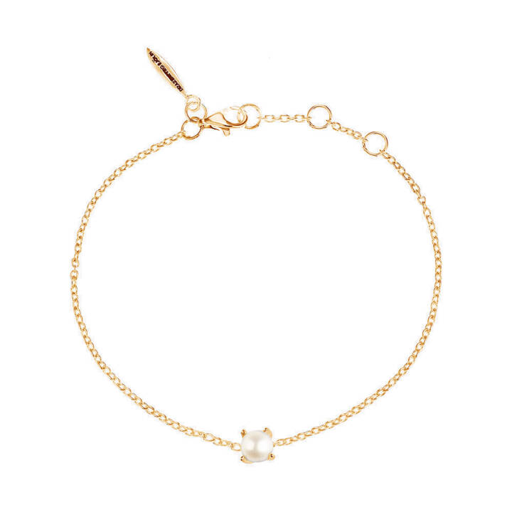 Petite Pearl Bracelets Gold in the group Bracelets / Gold Bracelets at SCANDINAVIAN JEWELRY DESIGN (PPL-B1M181-G)