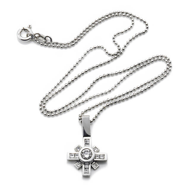 Little Miss Pretty Pendant White gold