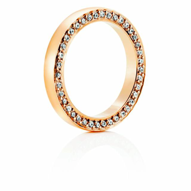 Half Round & Stars On Side Ring Gold