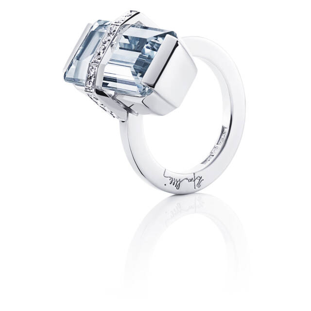 Bend Over - Aquamarine Ring White gold