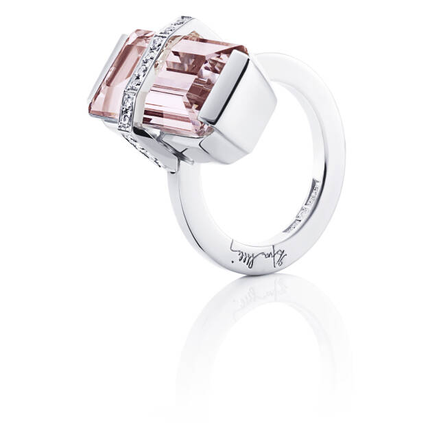 Bend Over - Morganite Ring White gold