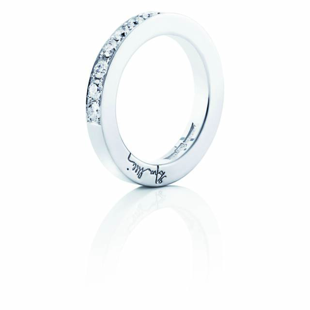 7 Stars & Signature Ring White gold