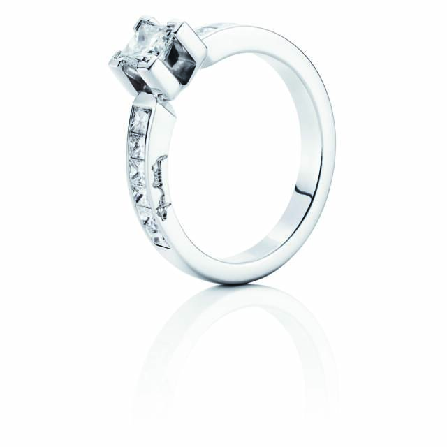 Rock Star Ring White gold