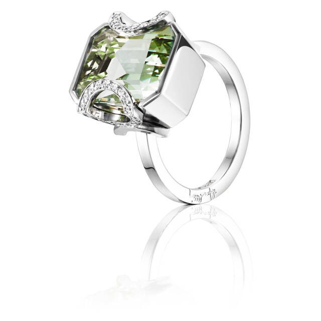 Little Magic Star - Green Quartz Ring White gold