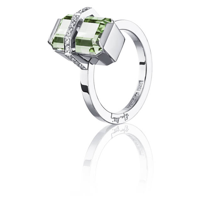 Little Bend Over - Green Quartz Ring White gold