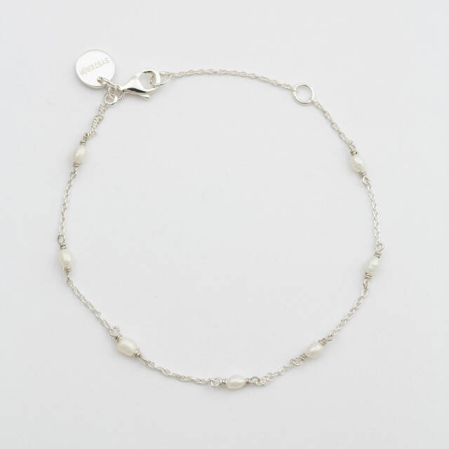Treasure Multi Pearl Bracelet Silver