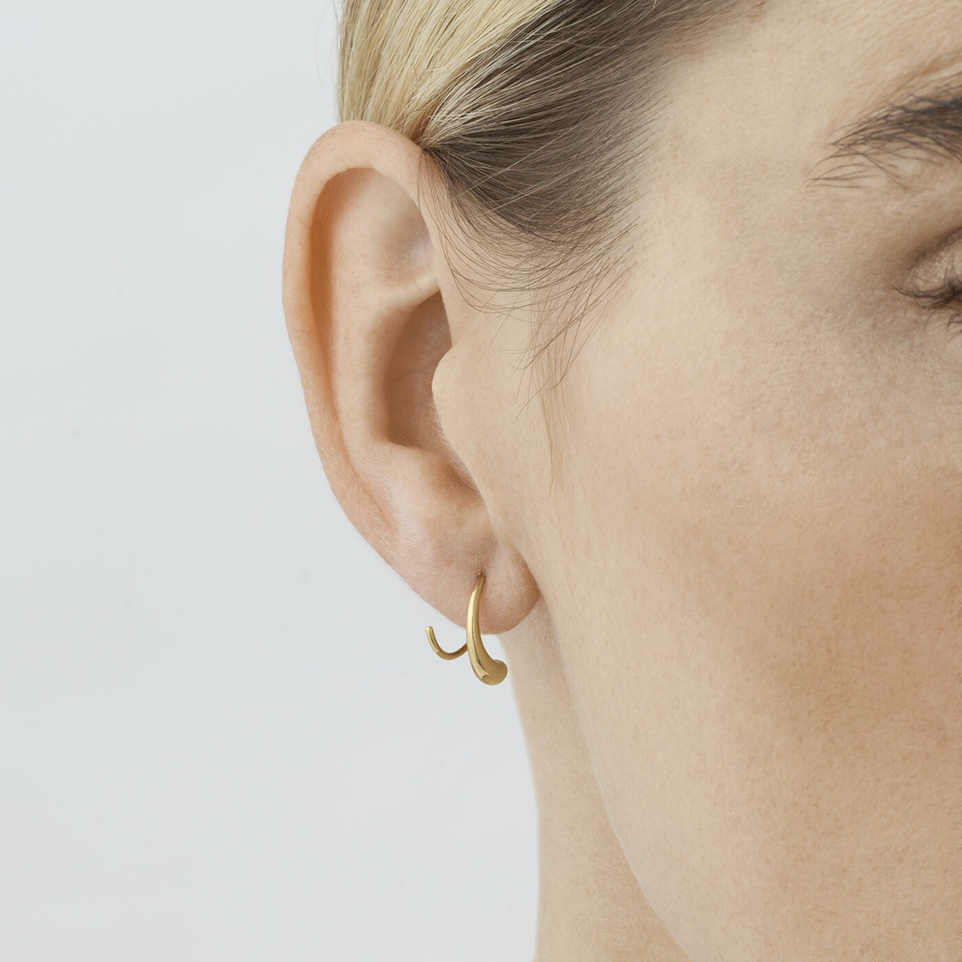 MERCY SWIRL Earring Gold