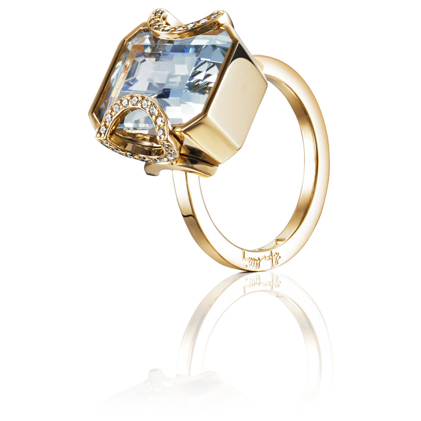 Little Magic Star - Aquamarine Ring Gold