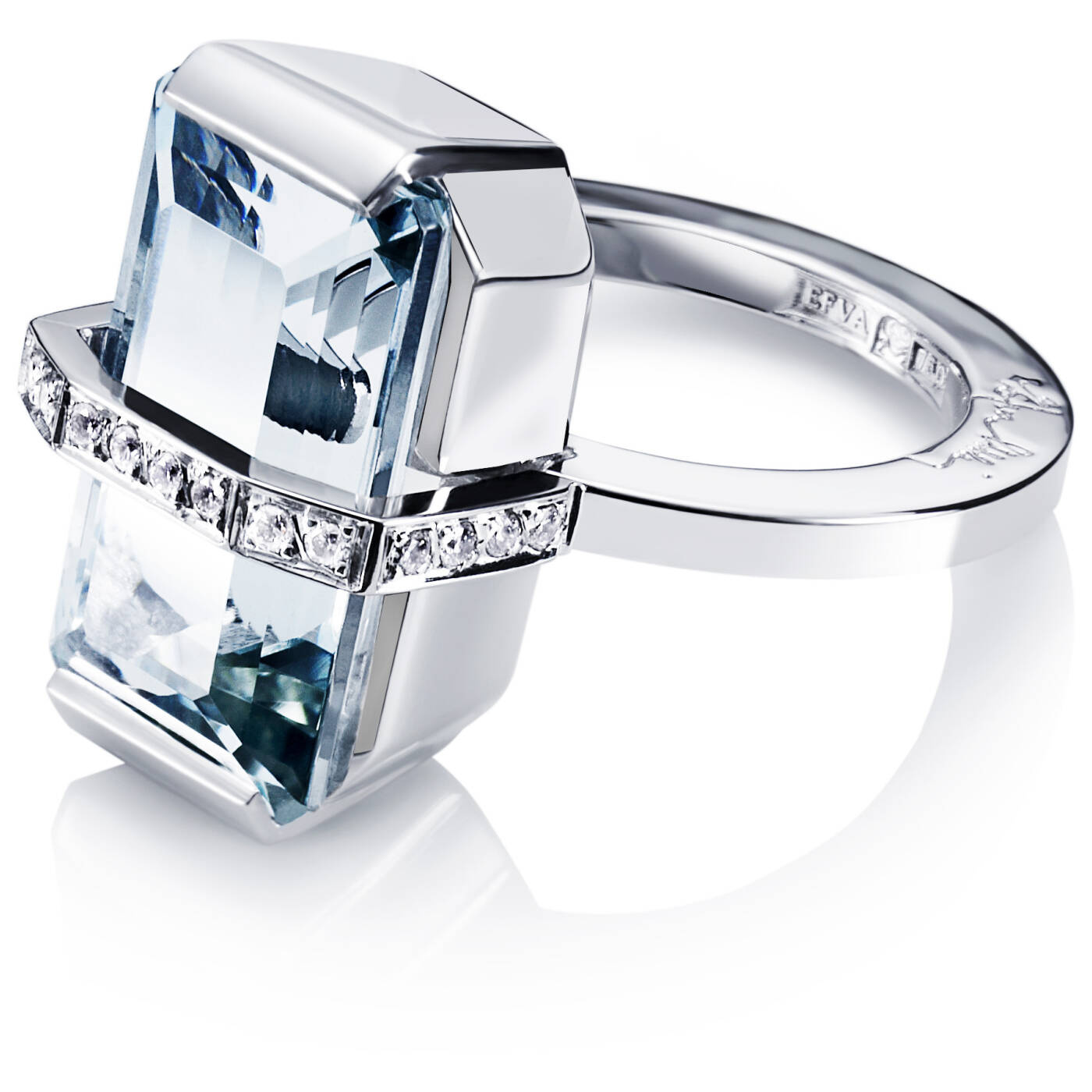 Bend Over - Aquamarine Ring White gold