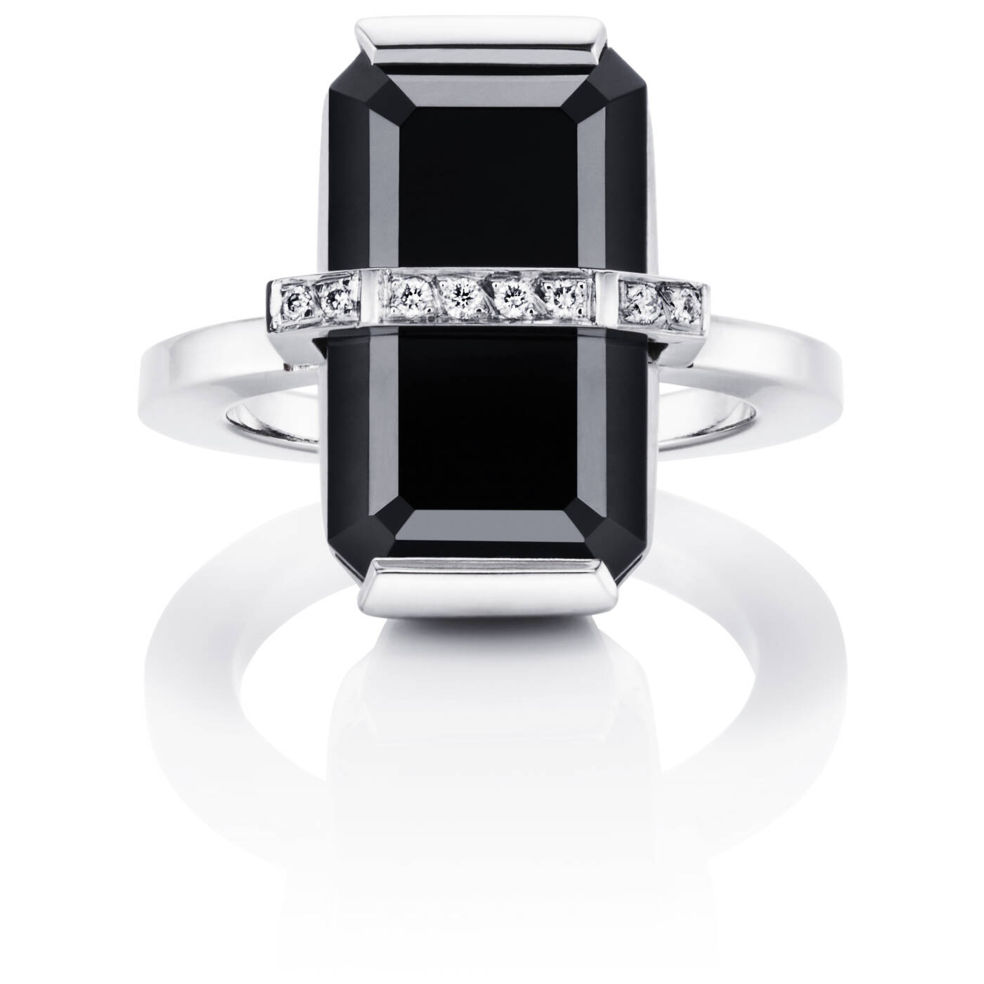 Bend Over - Onyx Ring White gold