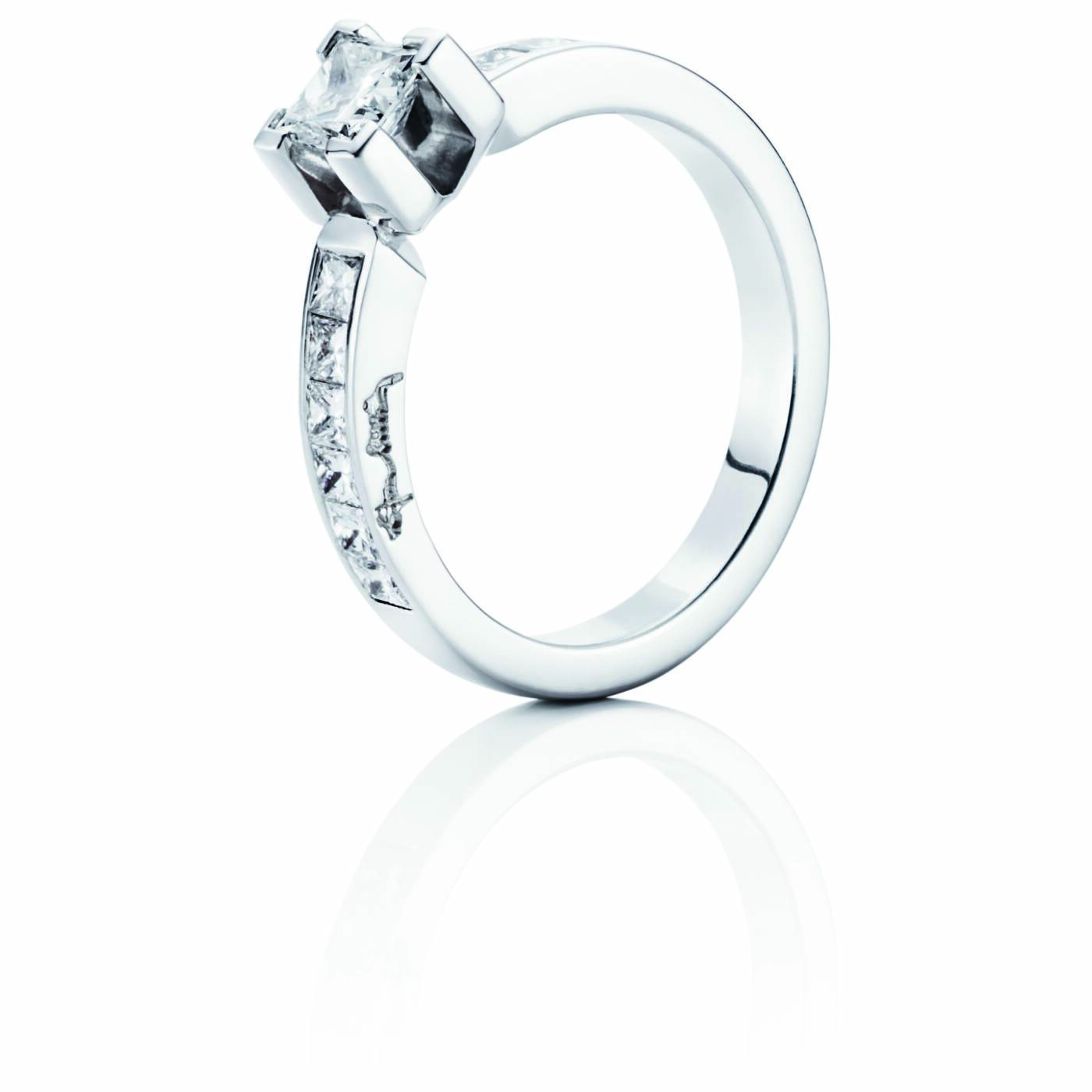 Rock Star Ring White gold