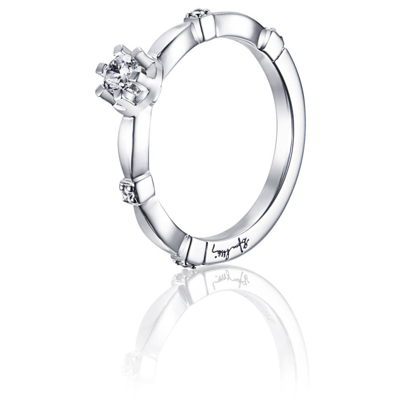 Forget Me Not Star Ring White gold