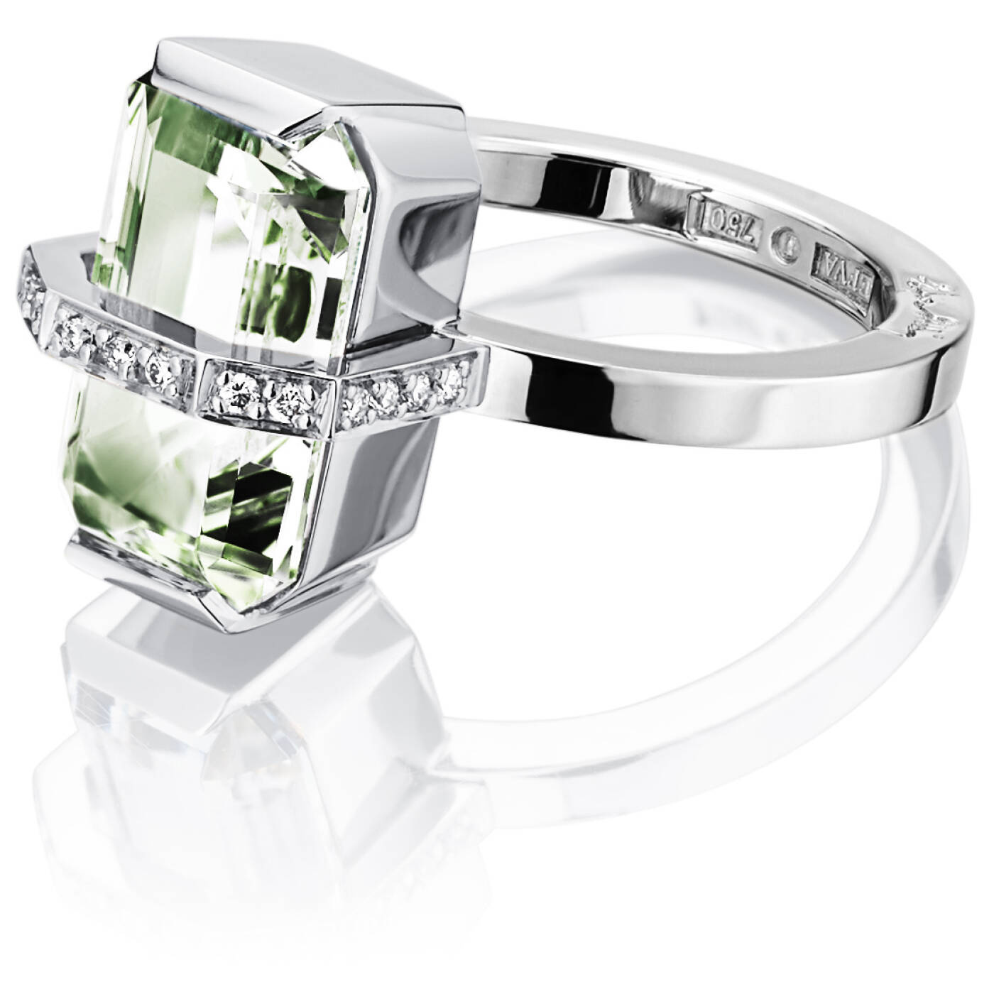 Little Bend Over - Green Quartz Ring White gold