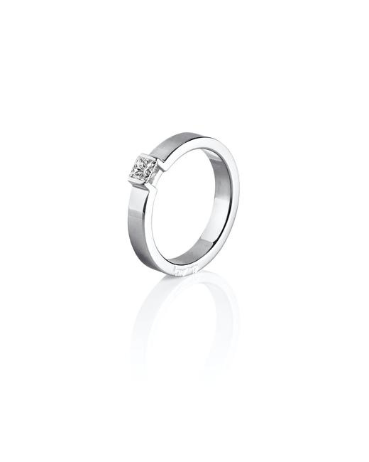 Sweet & Strong Ring White gold