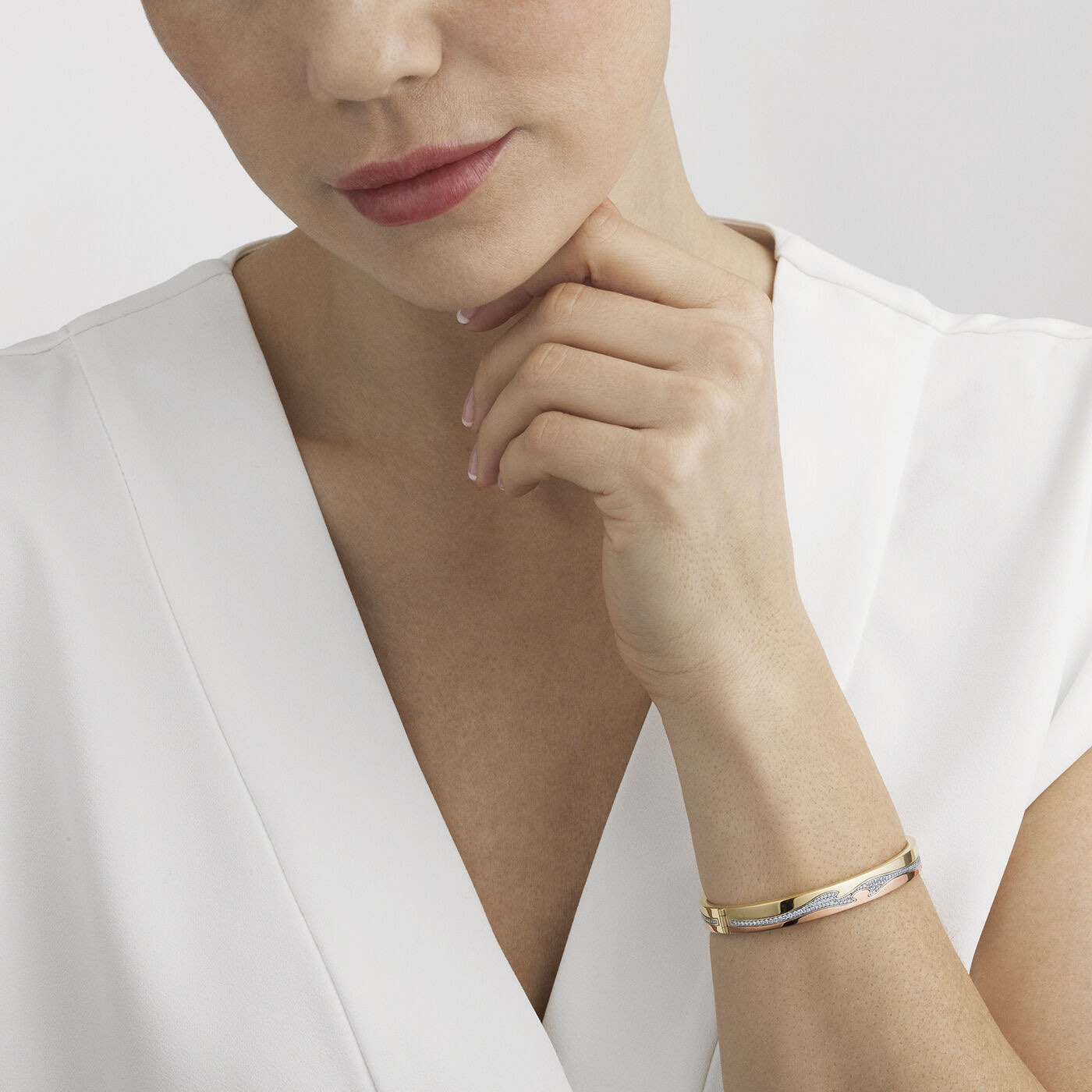 FUSION BANGLE Bracelets CENTRE PAVÉ 0.75 ct Gold White gold Rose gold