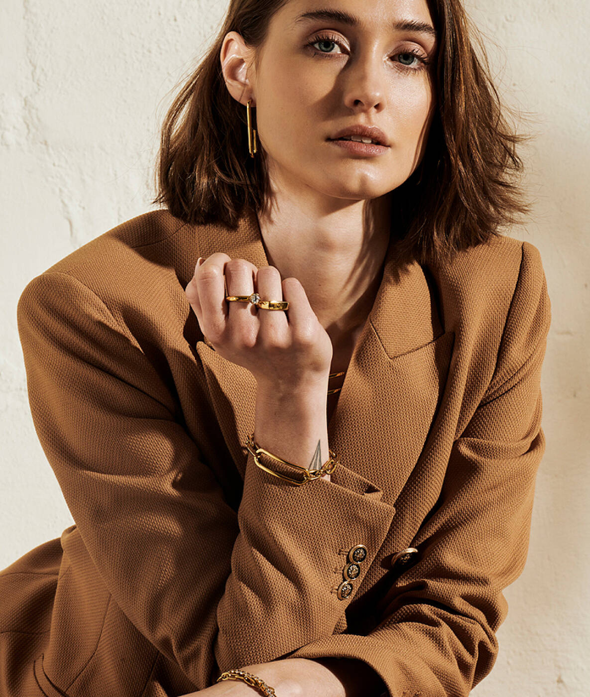 CHANIA Single Earrings Gold