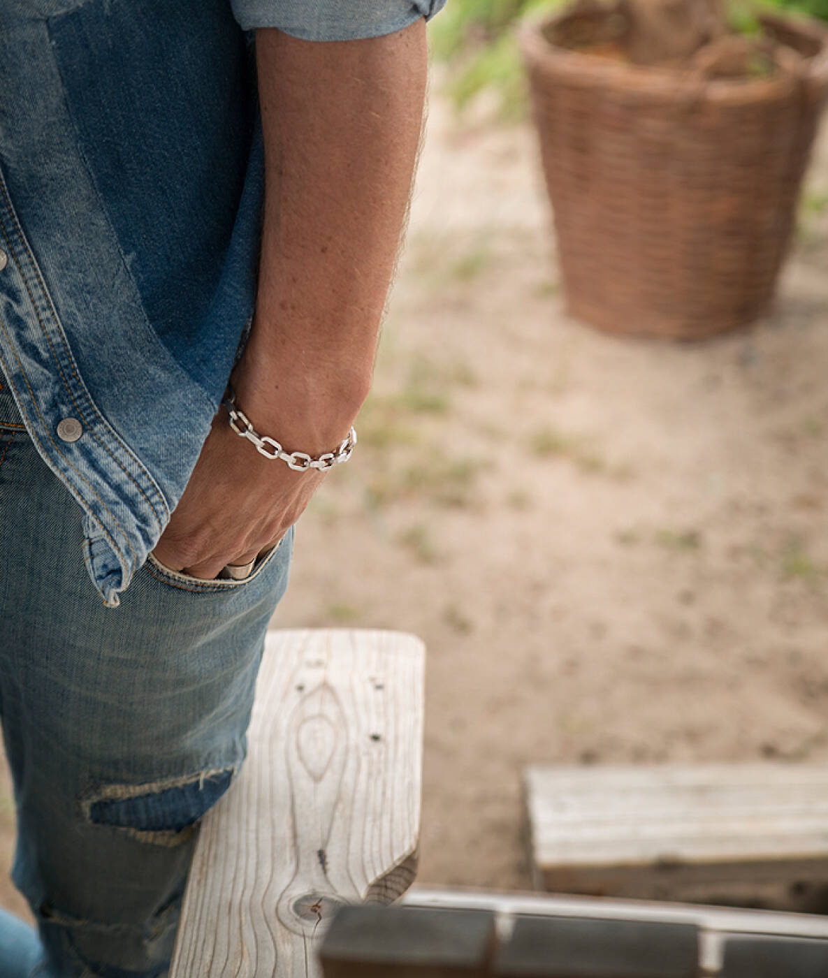 ABBE Wide Bracelets Gold